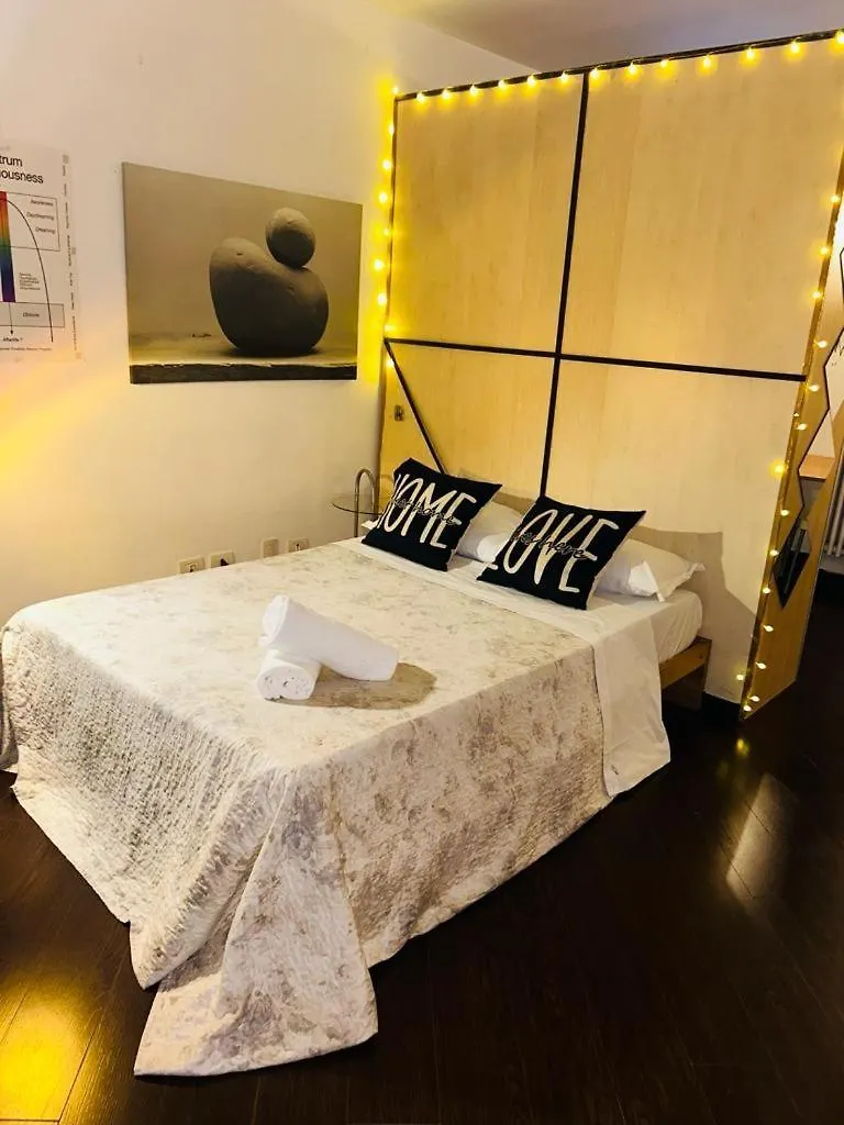 Appartamento Easy Room Italy Prada Milano