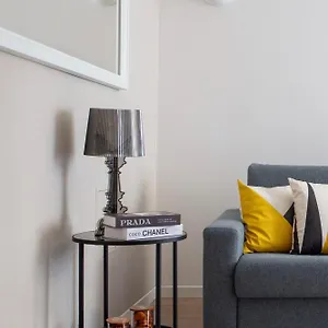  Appartamento Solari Apartment, Fashion Street